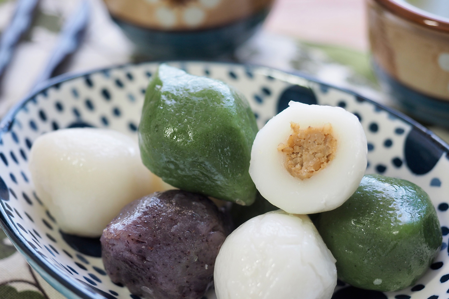 Songpyeon, món bánh nửa vầng trăng nhất định phải có trong Tết Trung thu ở Hàn Quốc - Ảnh 4