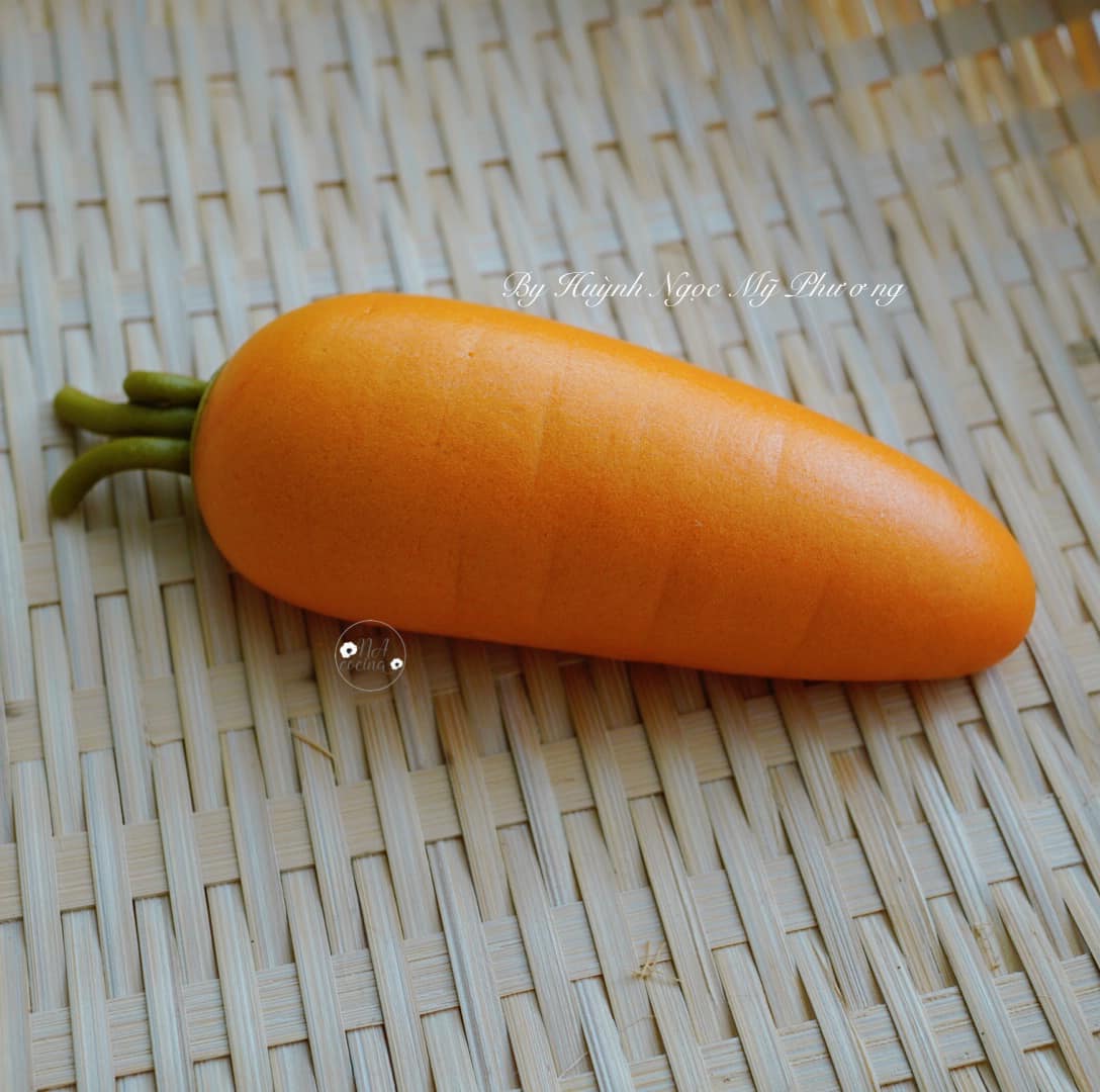 Hình củ cà rốt cũng có những đường vân không khác gì củ cà rốt thật.  Ảnh: Huỳnh Ngọc Mỹ Phương