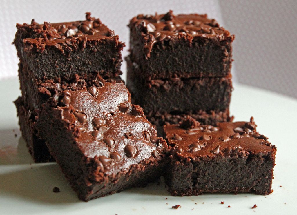 Brownies, món bánh sô cô la dễ làm và được ưa chuộng trên toàn thế giới - Ảnh 3