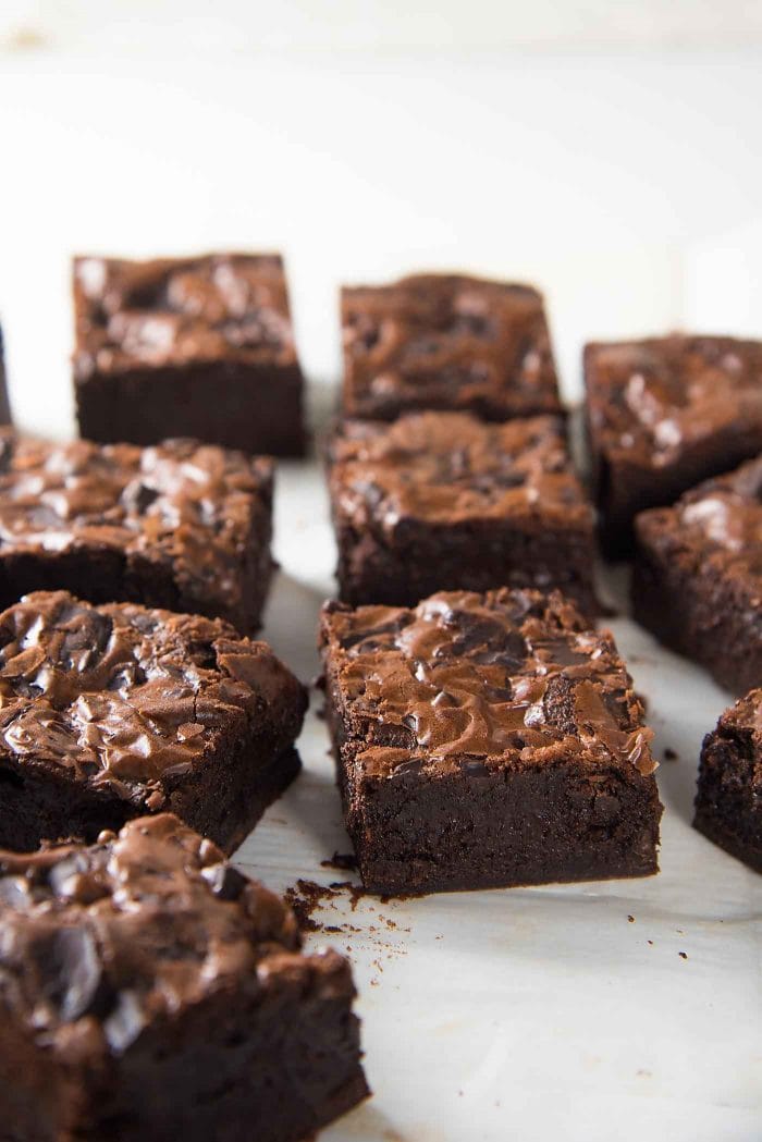 Brownies, món bánh sô cô la dễ làm và được ưa chuộng trên toàn thế giới - Ảnh 7