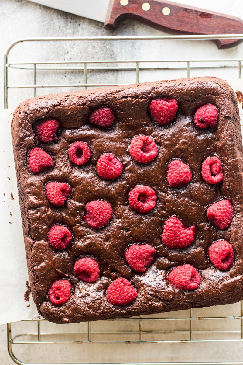 Brownies, món bánh sô cô la dễ làm và được ưa chuộng trên toàn thế giới - Ảnh 10