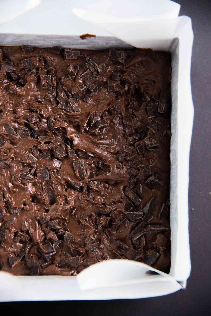 Công thức chuẩn làm bánh brownies mềm ẩm thơm ngon - Ảnh 5