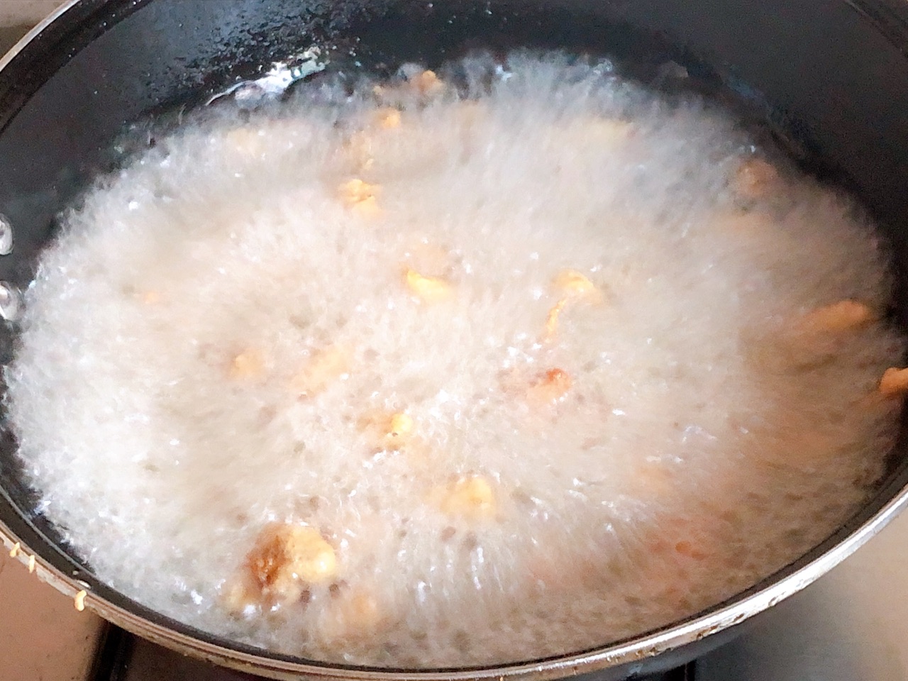 Cách làm thịt gà sốt chua ngọt đậm vị, ăn với cơm nóng rất hợp - Ảnh 6