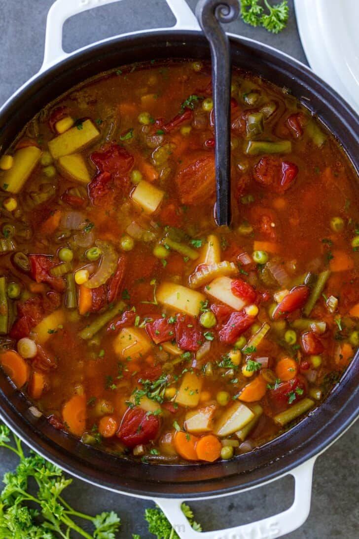 Cách nấu súp rau củ thập cẩm nóng hổi cho ngày đông lạnh - Ảnh 4