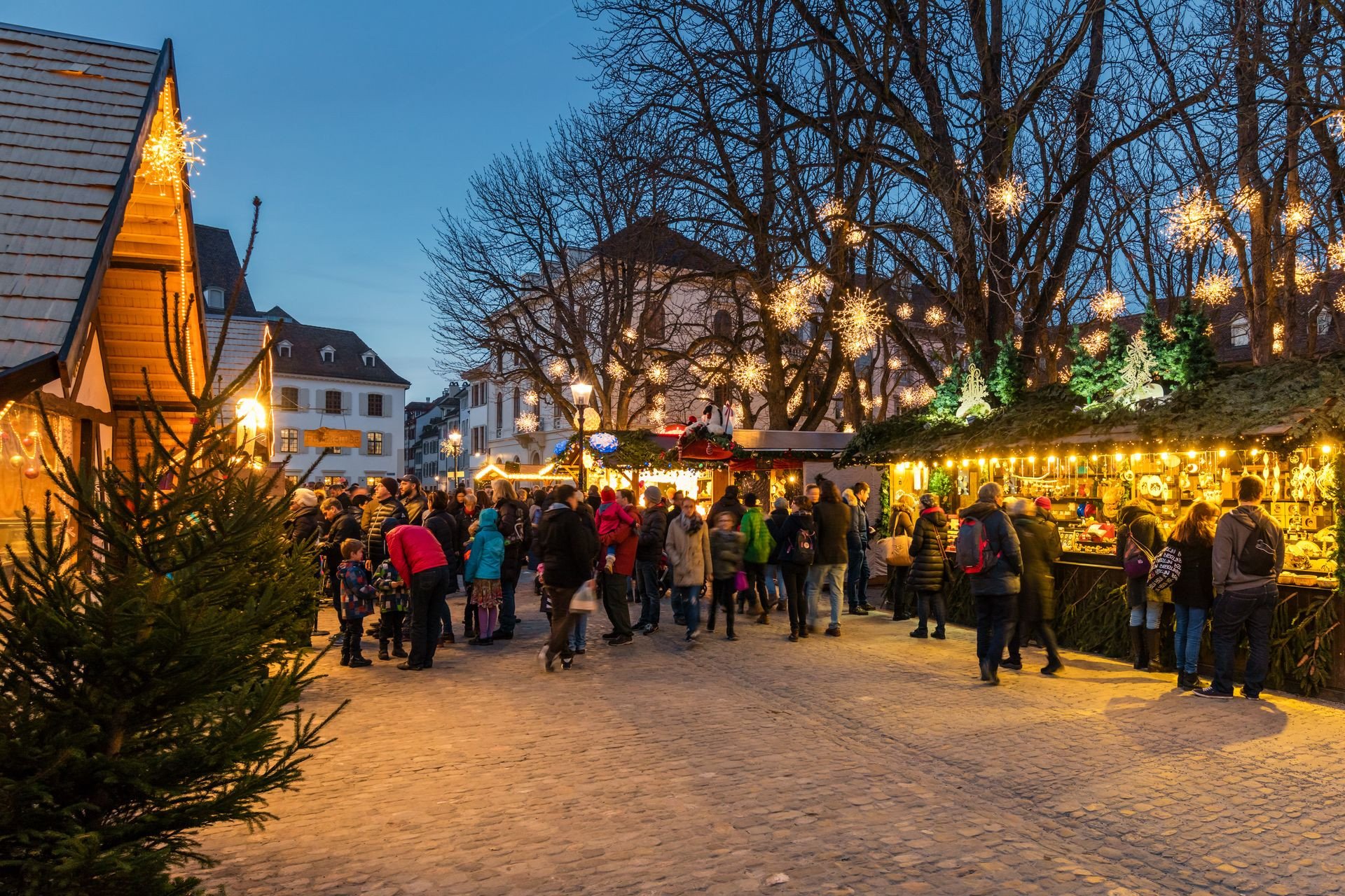 5 khu chợ Giáng sinh nổi tiếng và lâu đời nhất tại châu Âu - Ảnh 2