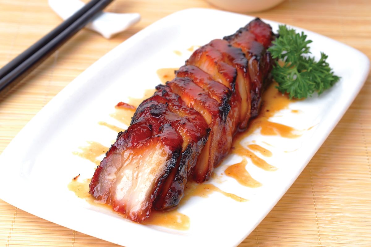 Xá xíu, món ăn làm nên đặc trưng của ẩm thực Hong Kong, được từ điển Oxford ghi danh - Ảnh 1