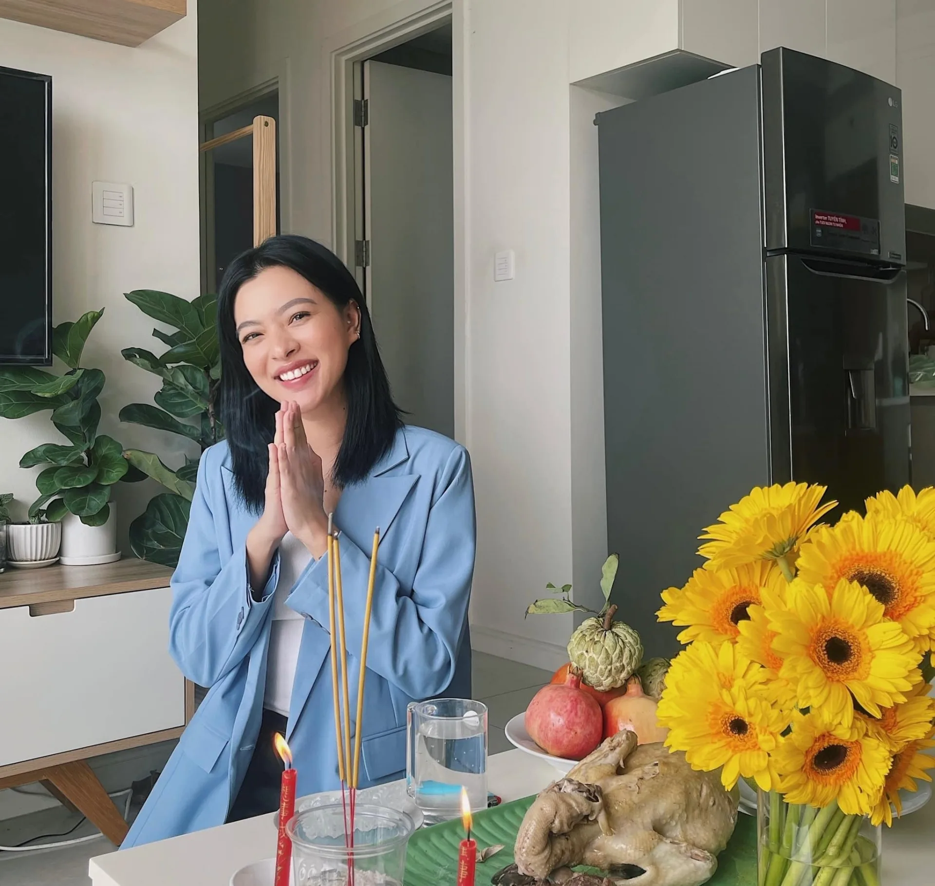 Sao Việt mặc gì khi cúng Tổ nghề