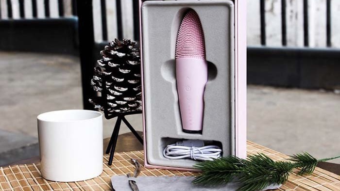 Máy rửa mặt Juvera có xứng danh đối thủ đáng gờm của Foreo không?