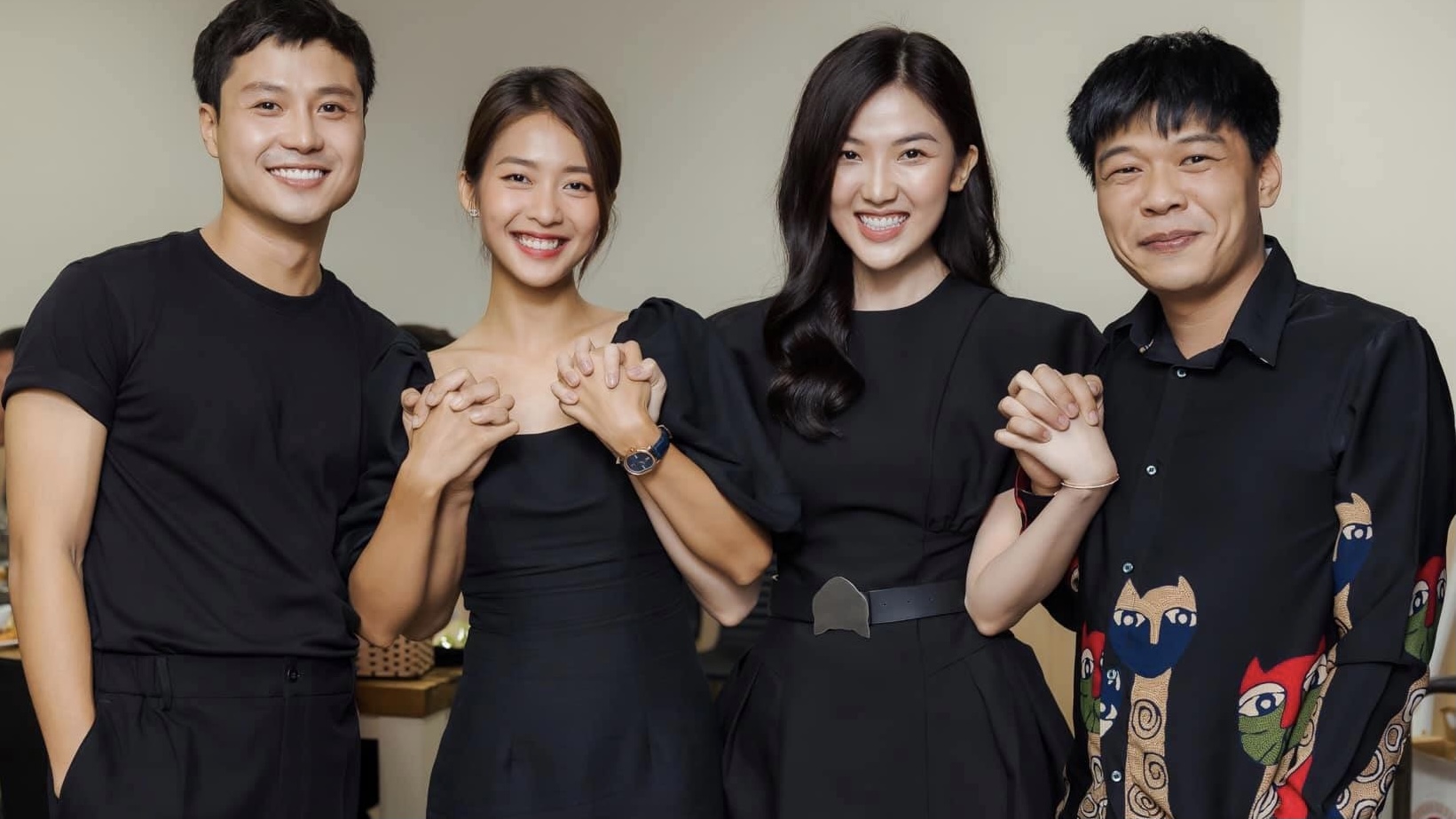 Cùng diện đồ đen nhưng Lương Thanh đã 'vượt mặt' Khả Ngân chỉ nhờ một item đơn giản 