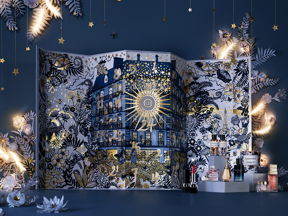 Bộ lịch Advent Calendar 2021 của thương hiệu Dior có thiết kế vô cùng sang chảnh và nổi bật.