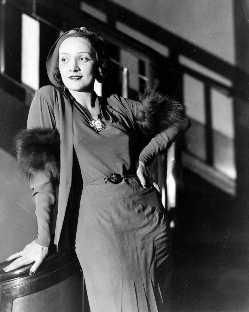 Tuyên ngôn thời trang của Marlene Dietrich là 'mặc vì hình ảnh'.