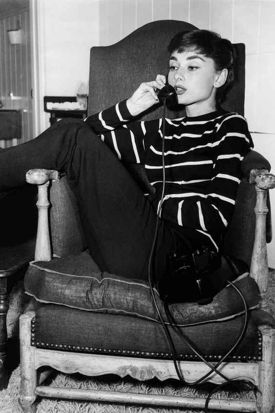 Audrey Hepburn là biểu tượng của điện ảnh và thời trang nước Anh