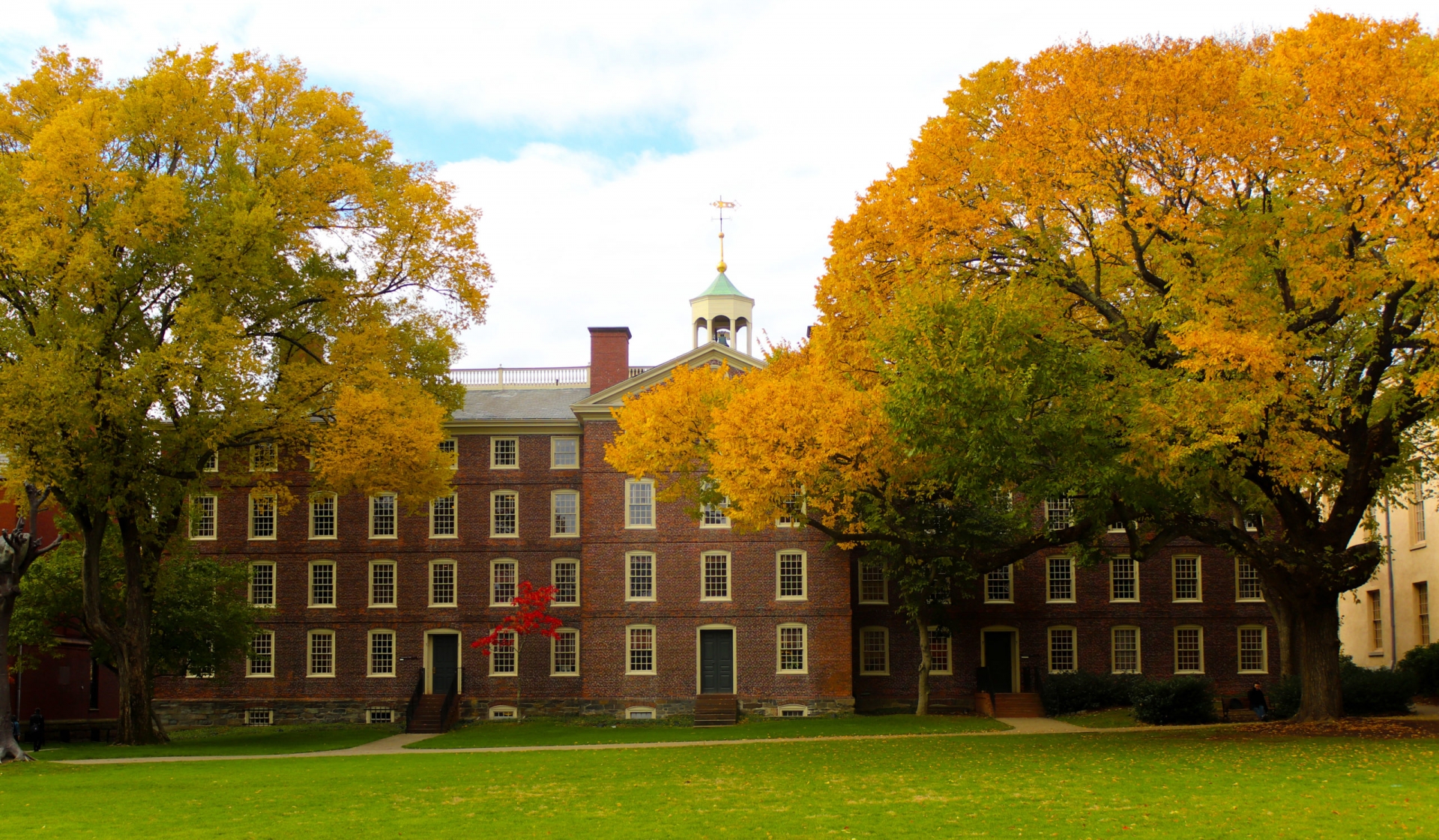 Brown University, một trong top 8 trường ĐH tinh hoa Ivy League tại Mỹ