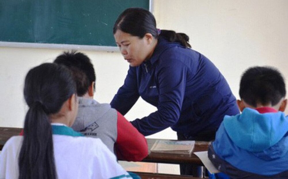 Cô giáo Nguyễn Thị Phương Thủy trong một giờ dạy trên lớp. Không ai nghĩ rằng, cô đã nhẫn tâm dùng hình phạt 231 cái tát cho một học sinh. Câu chuyện làm bàng hoàng tất cả những ai vừa thoạt nghe