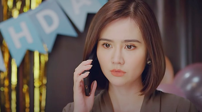 Huyền Lizzie tự tin khoe cơ bụng quyến rũ, netizen đua nhau xin 