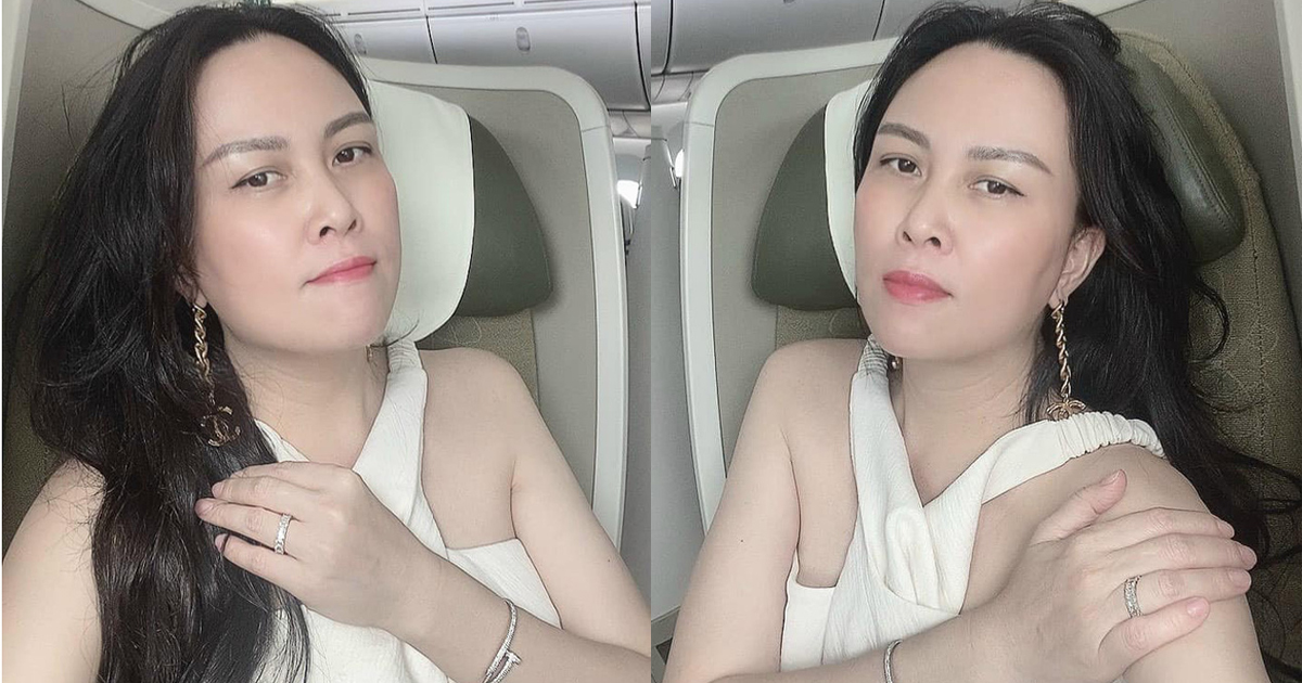 Rời vòng tay Quách Ngọc Ngoan, Phượng Chanel trẻ đẹp như gái son