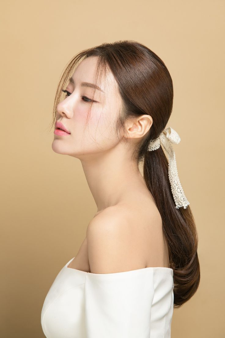 Hướng dẫn 4 kiểu buộc tóc thanh lịch cho nàng U30