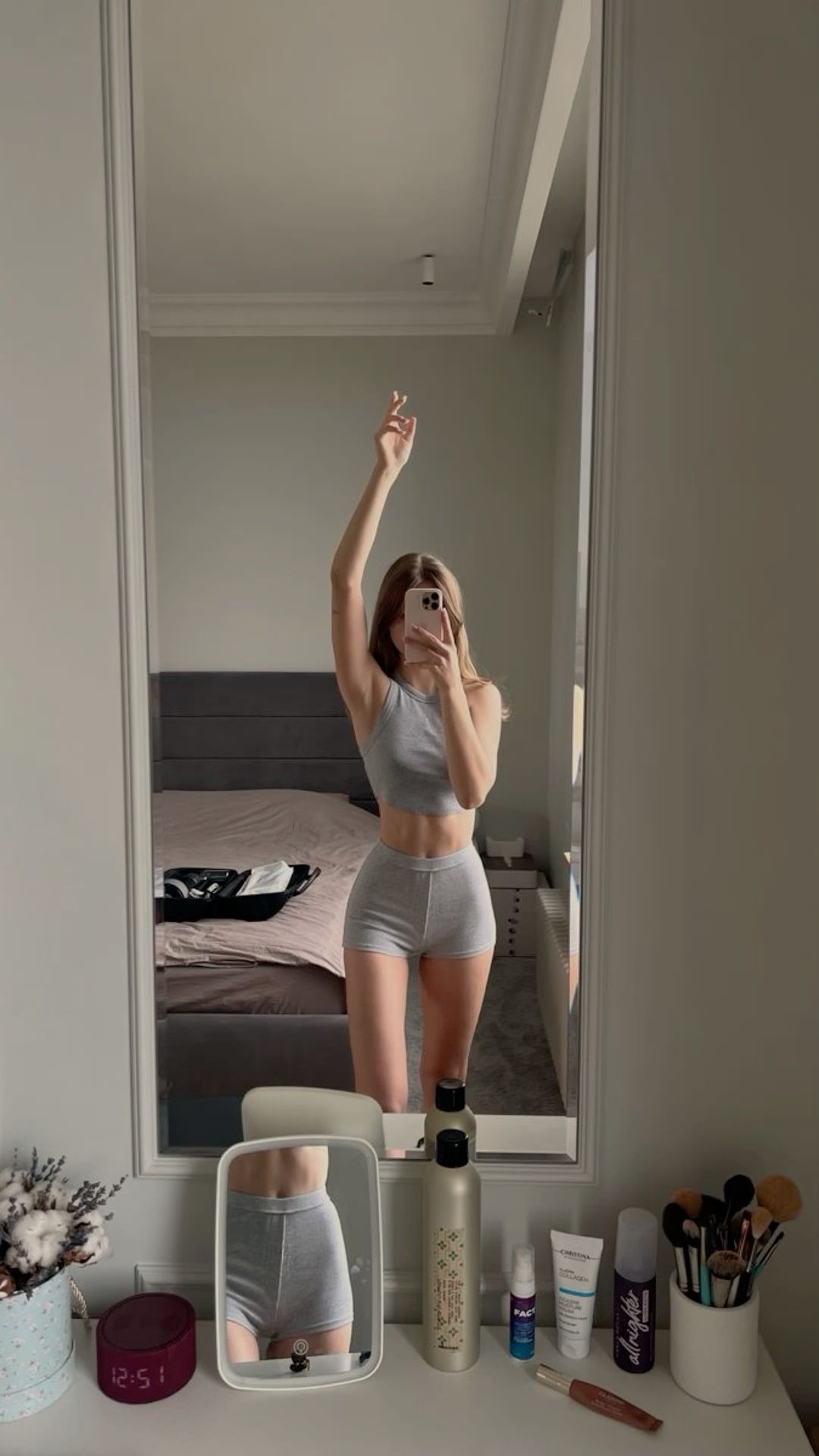 Lý do đầu tiên khiến chạy bộ nhanh là một trong những cách tốt nhất để giảm số đo vòng eo của bạn là chúng buộc cơ thể đốt cháy chất béo.