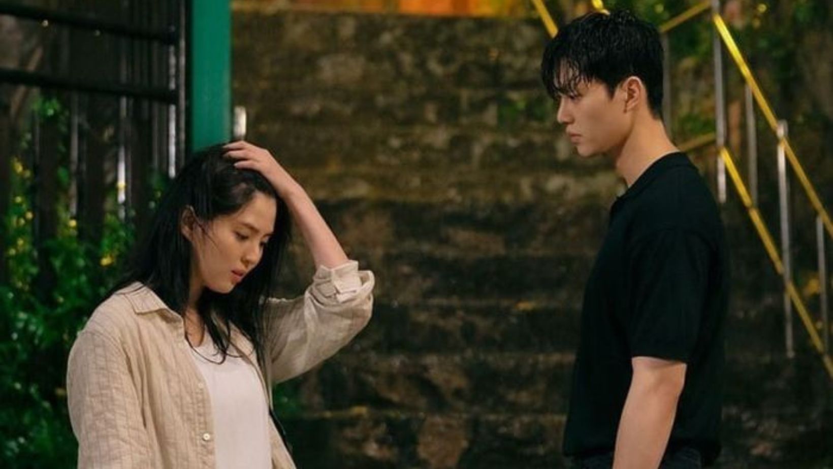 Hai vợ chồng liên tục cãi nhau sau khi đi xem bói