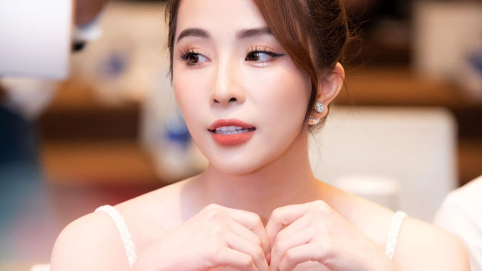 Diễn viên Quỳnh Nga xin lỗi