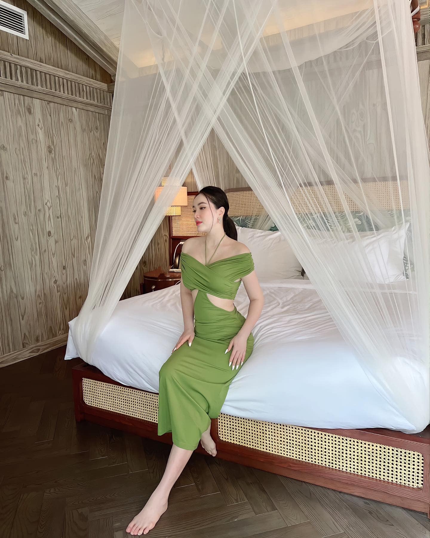 Sau sinh 5 tháng, Bảo Thy khoe giảm cân thành công, body sắp trở về như thời con gái - Ảnh 1