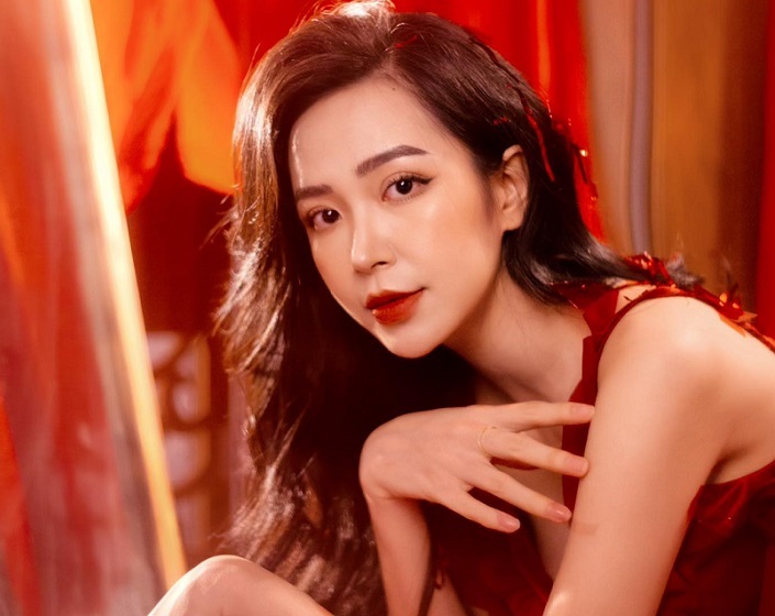 Vẻ đẹp nóng bỏng của “mẹ kế” Kim Oanh trong “Lối nhỏ vào đời” - Ảnh 5