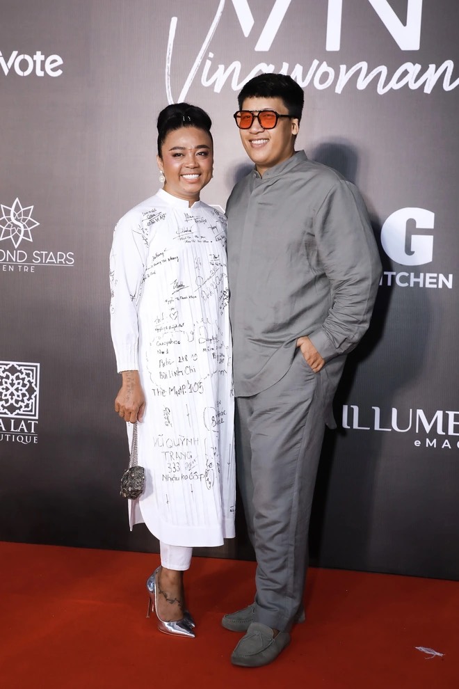 Lộ diện những khách mời đầu tiên tại thảm đỏ Hoa hậu Hoàn vũ Việt Nam - Ảnh 3