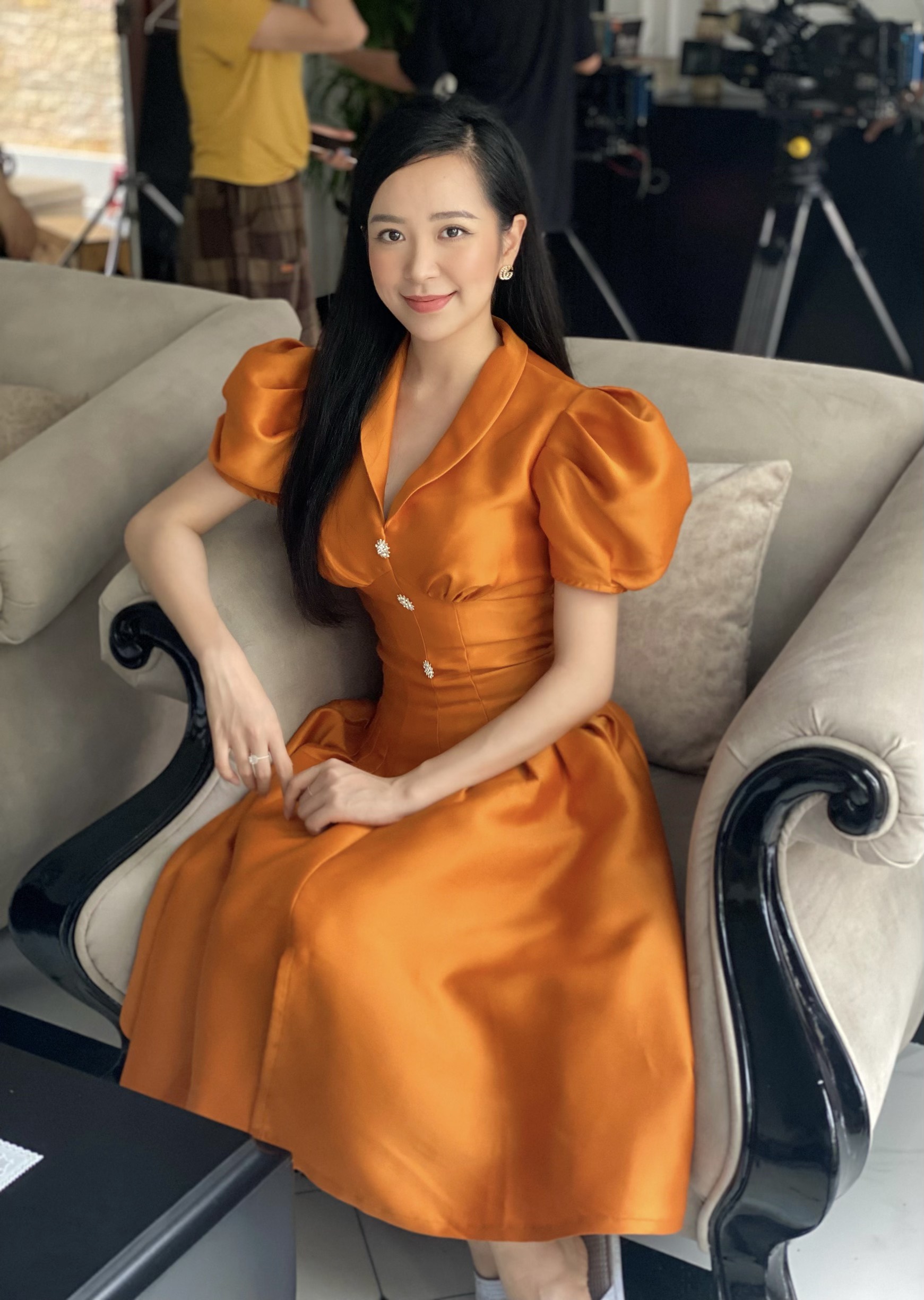 Kim Oanh: Tôi thà tìm 1 người yêu mình còn hơn yêu sớm cưới sớm, tôi sẽ chờ được người yêu mình - Ảnh 4