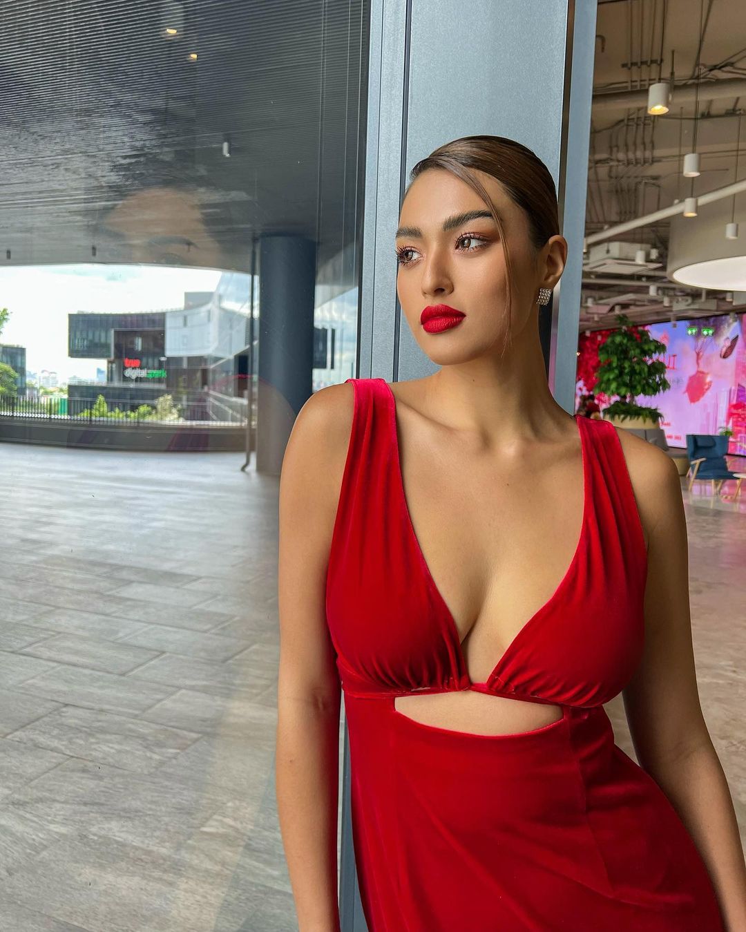 Sắc vóc Anchilee Scott-Kemmis - hoa hậu gây bàn tán nhất Thái Lan gần đây - Ảnh 6