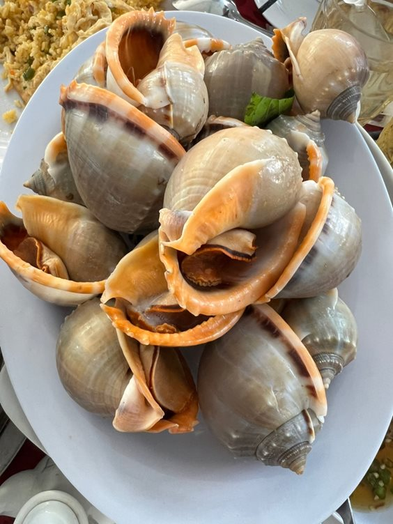 Mang 18kg hải sản vào nhà hàng chế biến, khách tá hỏa khi thấy phí phụ thu 4,5 triệu đồng - Ảnh 2