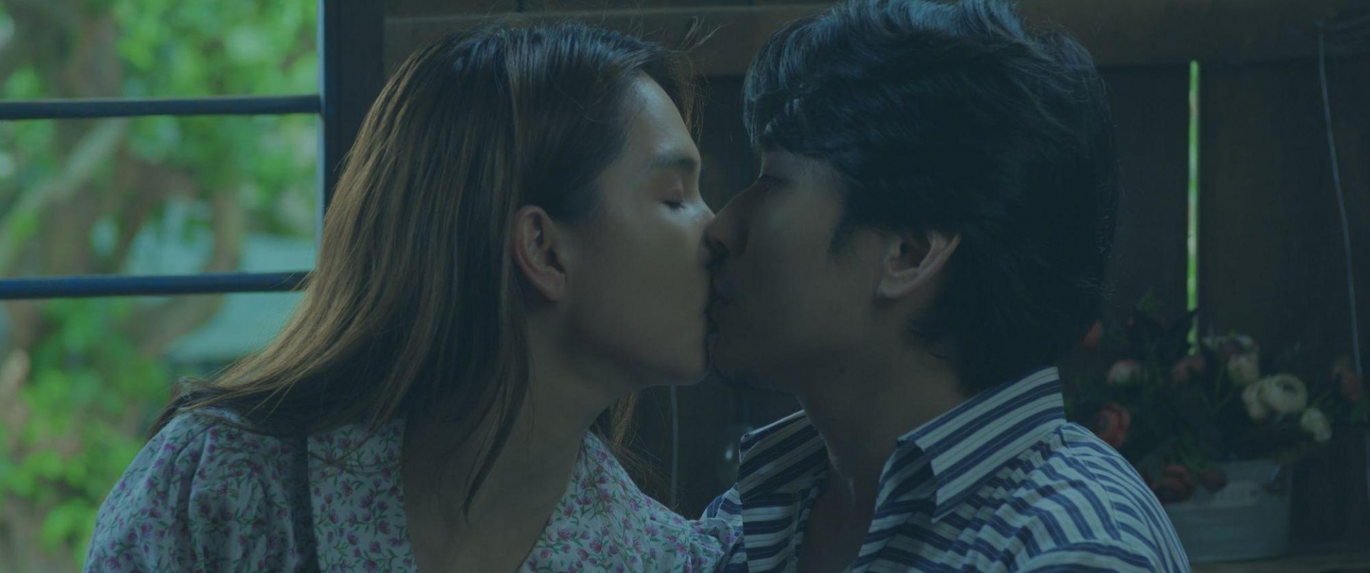 Ngọc Trinh cảm thấy đóng phim cùng Kiều Minh Tuấn rất thoải mái, quay cảnh hôn chỉ đúng 3 lần - Ảnh 4