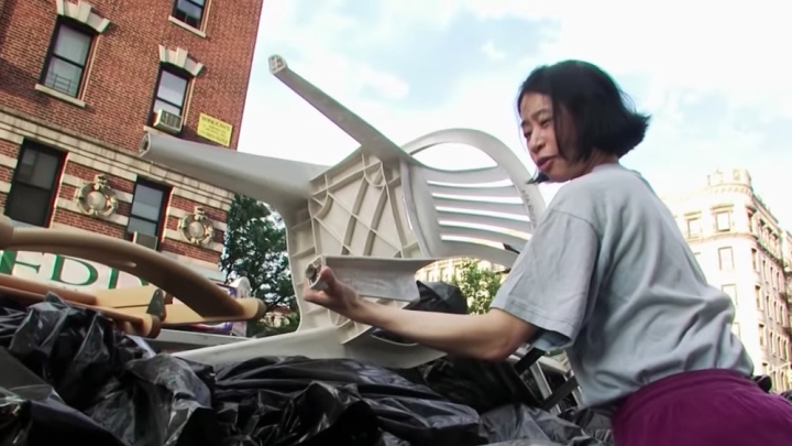 Kiếm 2,3 tỷ 1 năm nhưng vẫn bới rác tìm đồ ăn, mặc đồ lót cũ 23 năm không bỏ - Ảnh 4