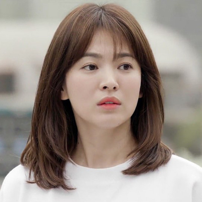 Ngủ gục ở hậu trường phim, Song Hye Kyo vẫn đẹp không tỳ vết xứng danh 'tượng đài nhan sắc' - Ảnh 6