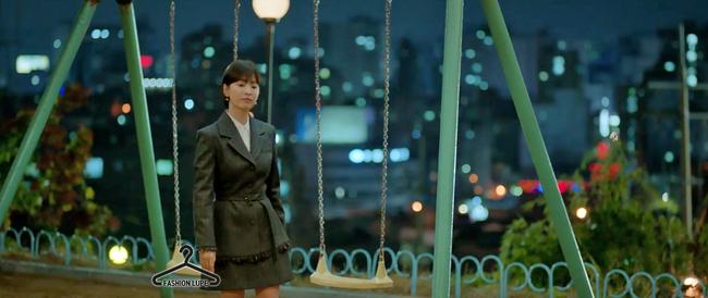 Song Hye Kyo là 'bà trùm blazer',  mặc đẹp xuất sắc từ phim này sang phim khác - Ảnh 6