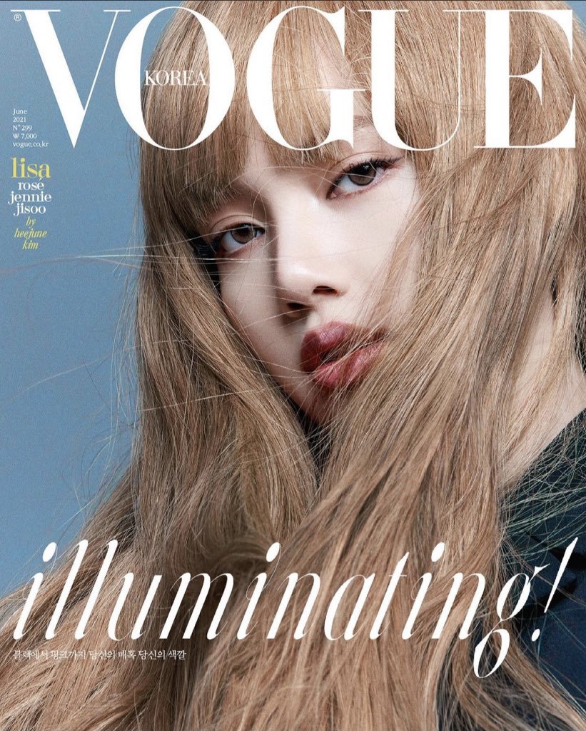 Lần khác, Vogue Hàn tiếp tục đưa ảnh cận mặt của Lisa lên trang bìa.