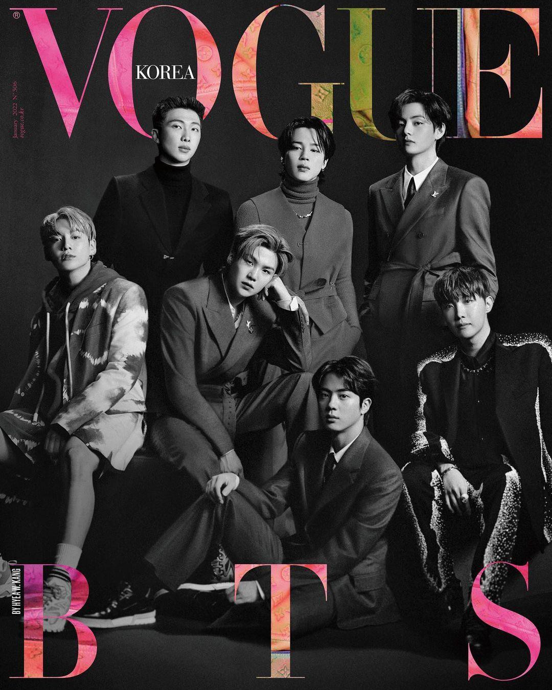 BTS diện full bộ Louis Vuitton lên bìa tạp chí Vouge tân niên.