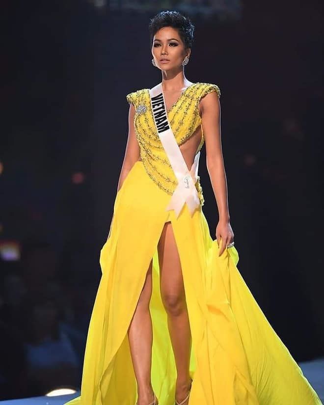 Sự bùng nổ với váy vàng đã giúp H'hen Niê có tên trong danh sách top 5 chung cuộc. Đây là thành tích tốt nhất của một đại diện Việt Nam tại đấu trường Miss Universe.