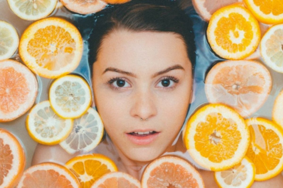 “Giải oan” 5 hiểu lầm tai hại về vitamin C: Dùng đúng cách sẽ khiến da "thăng hạng"
