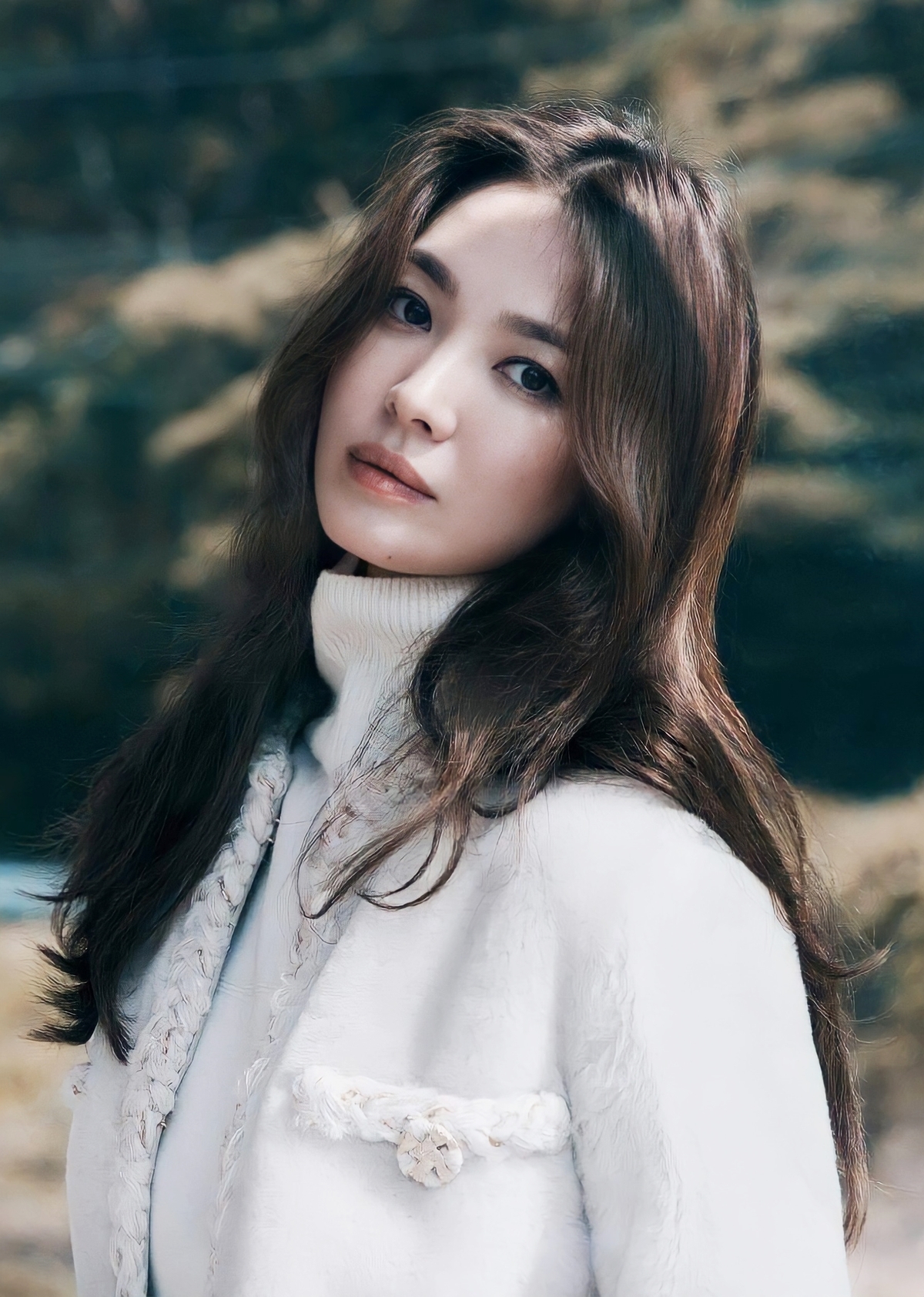 Năm 2020, Song Hye Kyo đứng thứ 17 trong bảng xếp hạng nhan sắc Kingchoice.