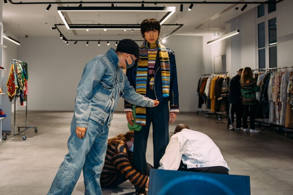 Bộ sưu tập đầu tay của NIGO khi tiếp quản "con hổ Á Đông" KENZO: Hồi sinh bản thảo từ 50 năm trước