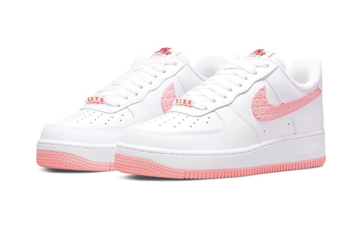 Nike Air Force 1 "Valentine" 2022 ra mắt khiến các cặp đôi "đứng ngồi không yên"