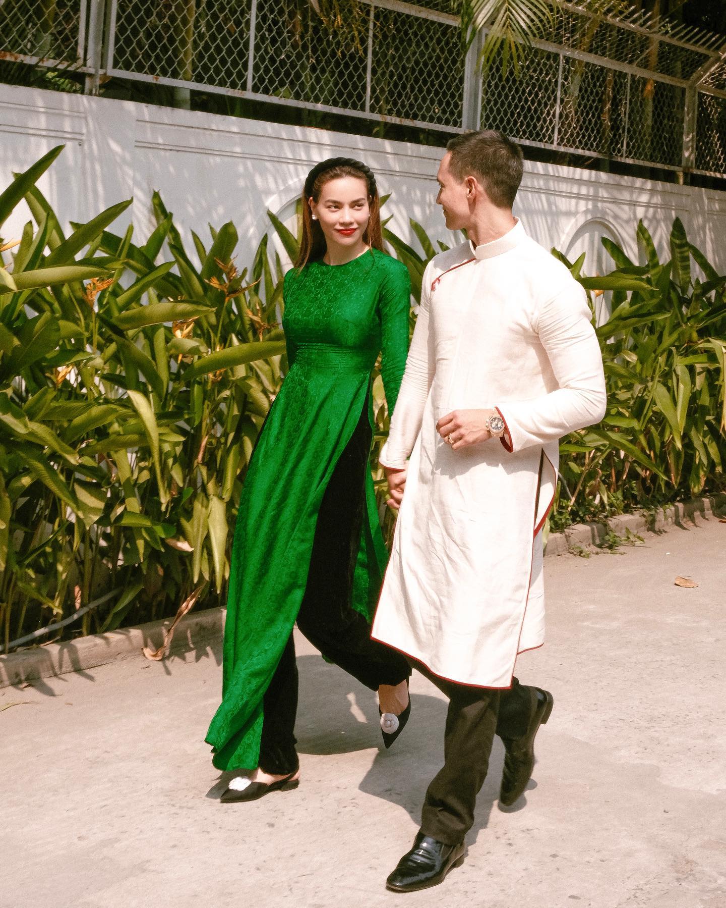 Vào dịp Tết Nhâm Dần 2022, cặp đôi từng gây sốt khi diện trang phục truyền thống đi du xuân.