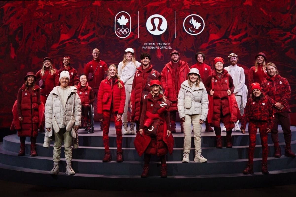 Nhìn lại lễ khai mạc Olympic Bắc Kinh 2022: Đấu trường thể thao trở thành sàn diễn thời trang?