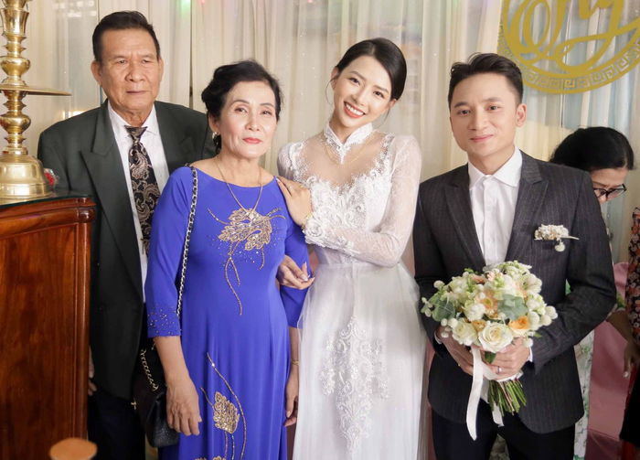 Nhờ đám cưới này, Phan Mạnh Quỳnh được mệnh danh là sao nam chịu chi và chiều vợ nhất nhì Vbiz.