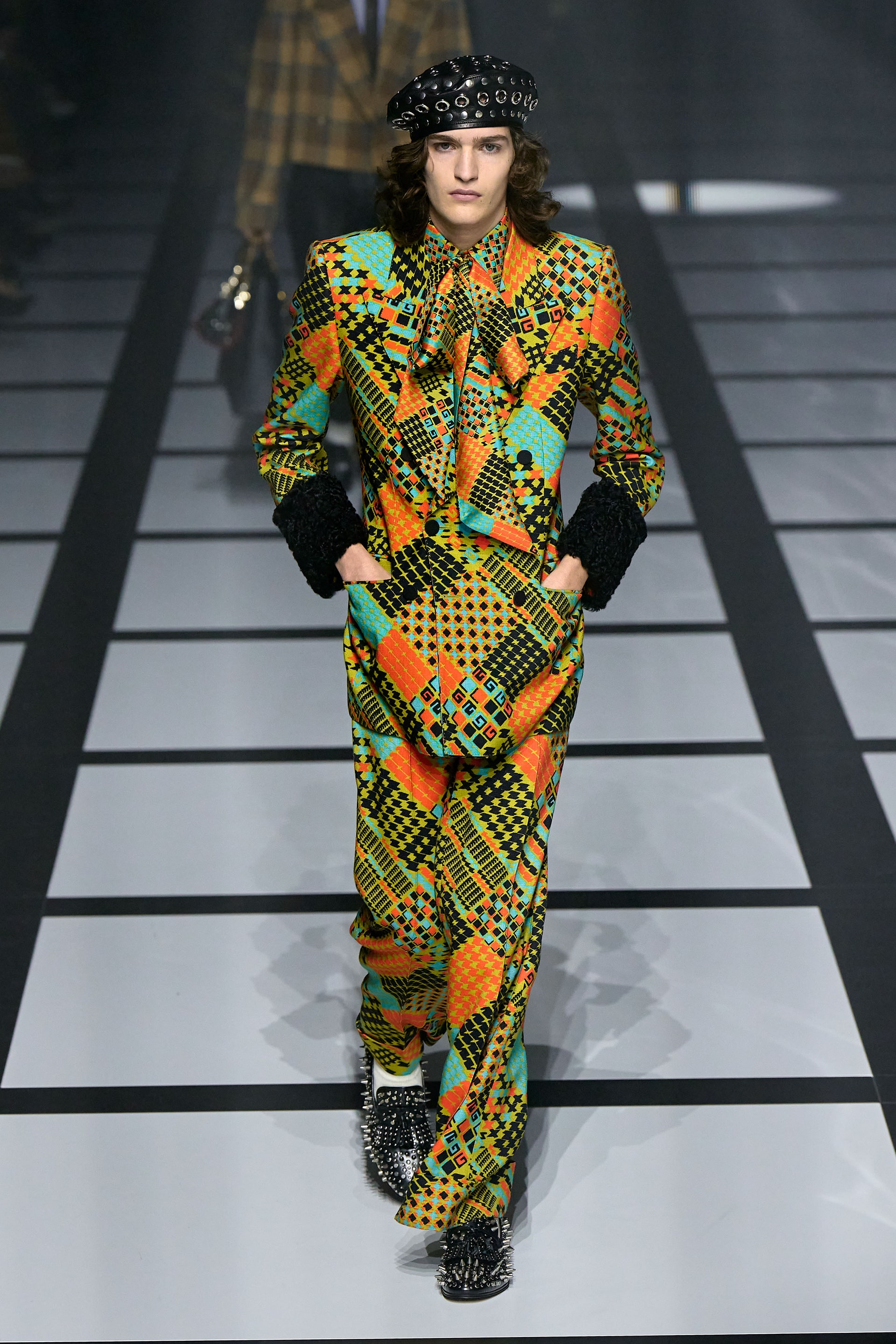 Giới mộ điệu rung chuyển với màn collab của Gucci x Adidas tại Milan Fashion Week 2022 - Ảnh 17