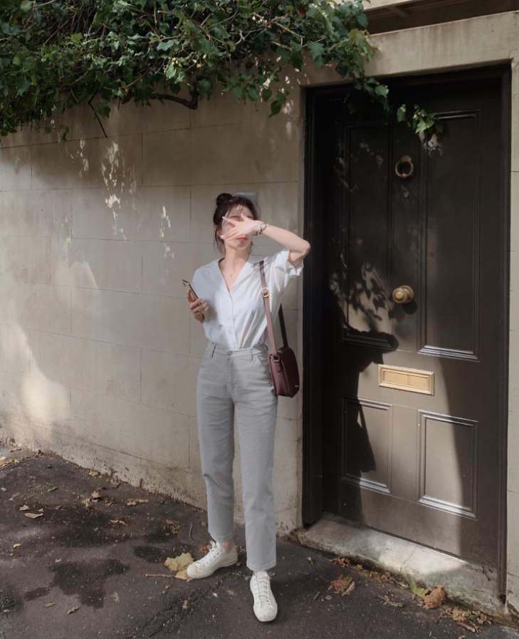 5 mẫu giày dép giúp mọi kiểu trang phục nhìn trẻ ra 5 tuổi - Ảnh 4