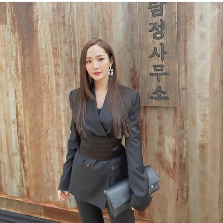 Có vòng 1 đẫy đà nhưng 