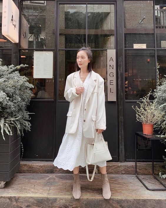 Muôn kiểu mặc blazer cho hè 2022 - Ảnh 15