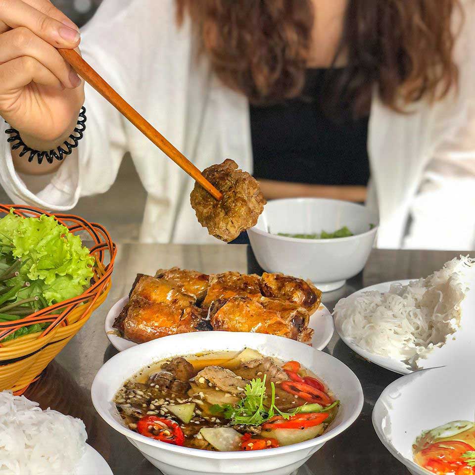 6 món ăn đường phố Việt Nam khiến thực khách Hàn say như điếu đổ - Ảnh 8
