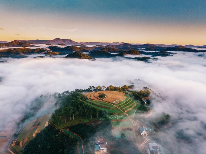 Trại Mát Đà Lạt - chốn dừng chân lấp lánh đầy sắc màu giữa núi rừng Tây Nguyên